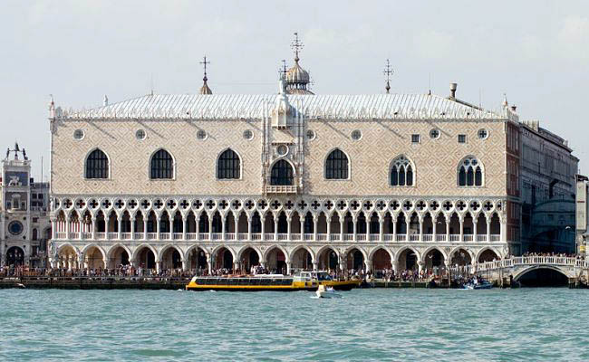 [Imagen: Palacio-Ducal-de-Venecia.jpg]