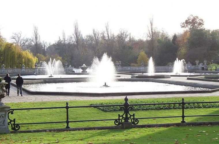 Fuente del Jardín italiando en Kensington Gardens